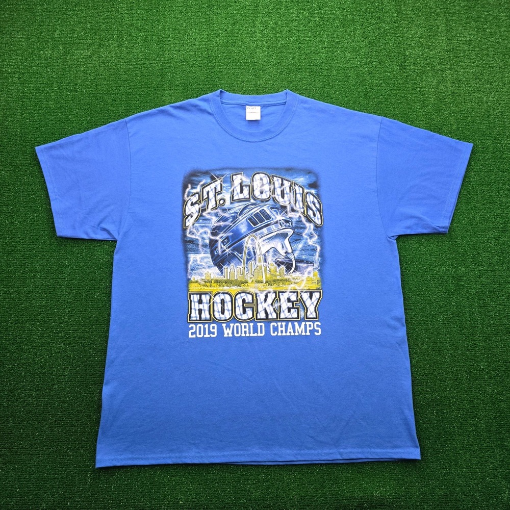 St Louis Blues 2019 World Champs Tshirt Mens XL Graphic Hockey Helmet Skyline
